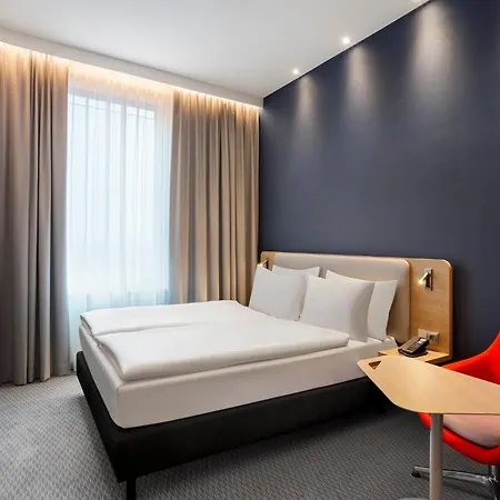Hotel Express West By Ihg Mnichov