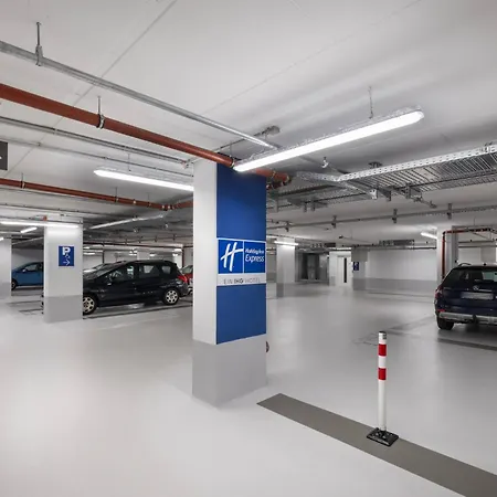 Отель Holiday Inn Express Munich City West By Ihg Мюнхен