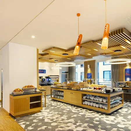 Express West By Ihg 3* Mnichov