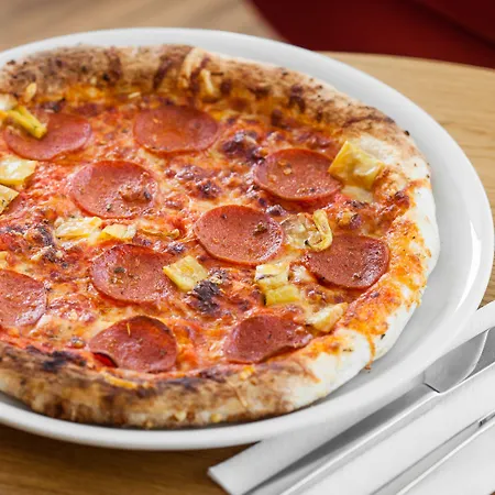 Express West By Ihg Szálloda