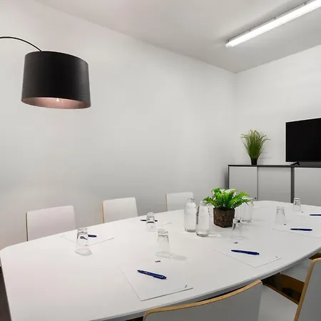 Holiday Inn Express Munich City West By Ihg Отель Мюнхен