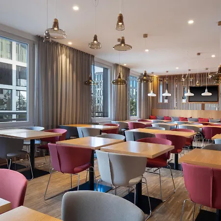 Отель Holiday Inn Express Munich City West By Ihg