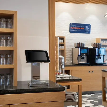 Holiday Inn Express Munich City West By Ihg Отель