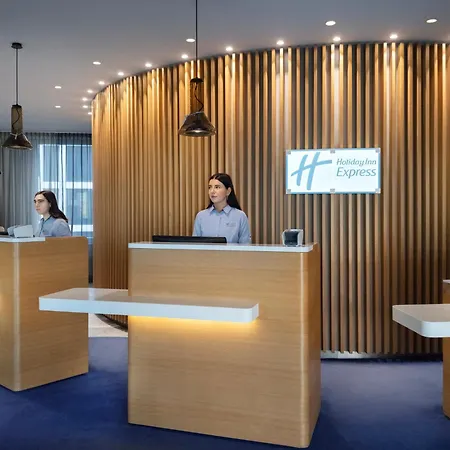 Holiday Inn Express Munich City West By Ihg Отель 3*