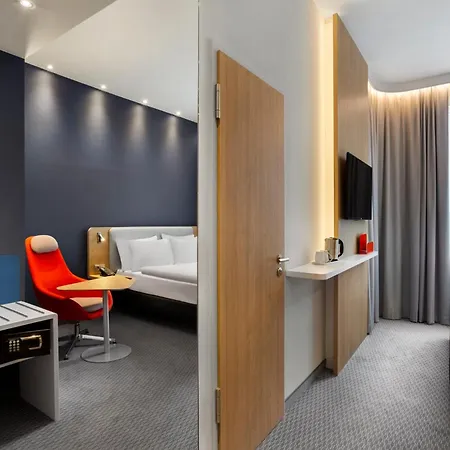 Hotel Express West By Ihg