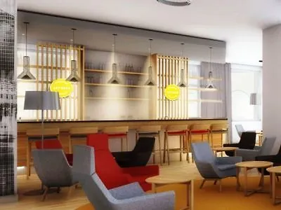Express West By Ihg Hotel