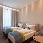 酒店 慕尼黑市西智选假日酒店 慕尼黑