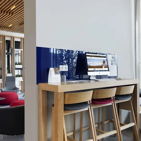 Hotel Holiday Inn Express Munich City West By Ihg 3*