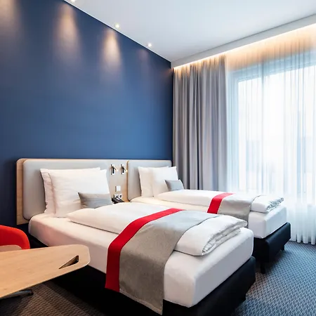 Holiday Inn Express Munich City West By Ihg 3* Munich
