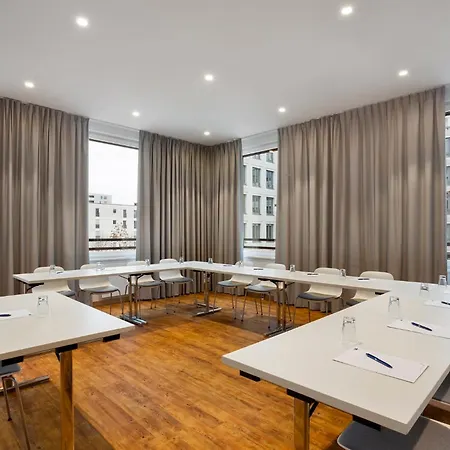 Holiday Inn Express Munich City West By Ihg Hotel