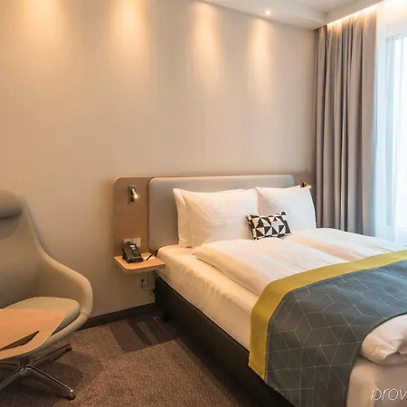 Hotel Holiday Inn Express Munich City West By Ihg 3*