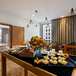 Hotel Express West By Ihg