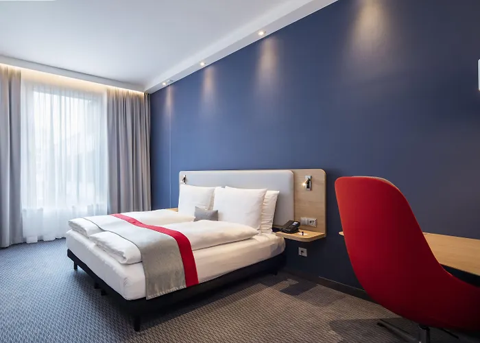 Express West By Ihg 3*