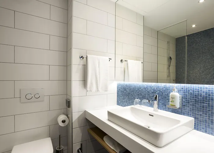 Hotel Express West By Ihg München